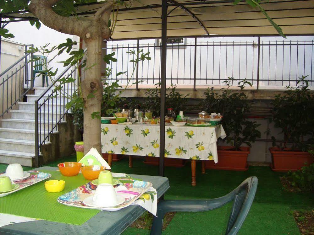 Retro Rooms Cefalu Exterior photo